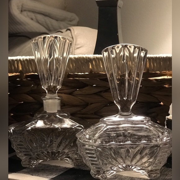 Vintage glass Vanity Set Perfume Bottle & Trinket Dish Star Cut DR04 - Picture 1 of 4